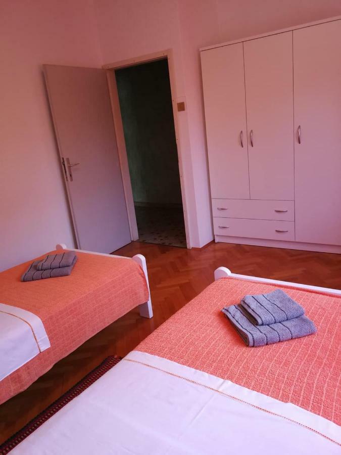 マトゥリApartman Bukyアパートメント エクステリア 写真